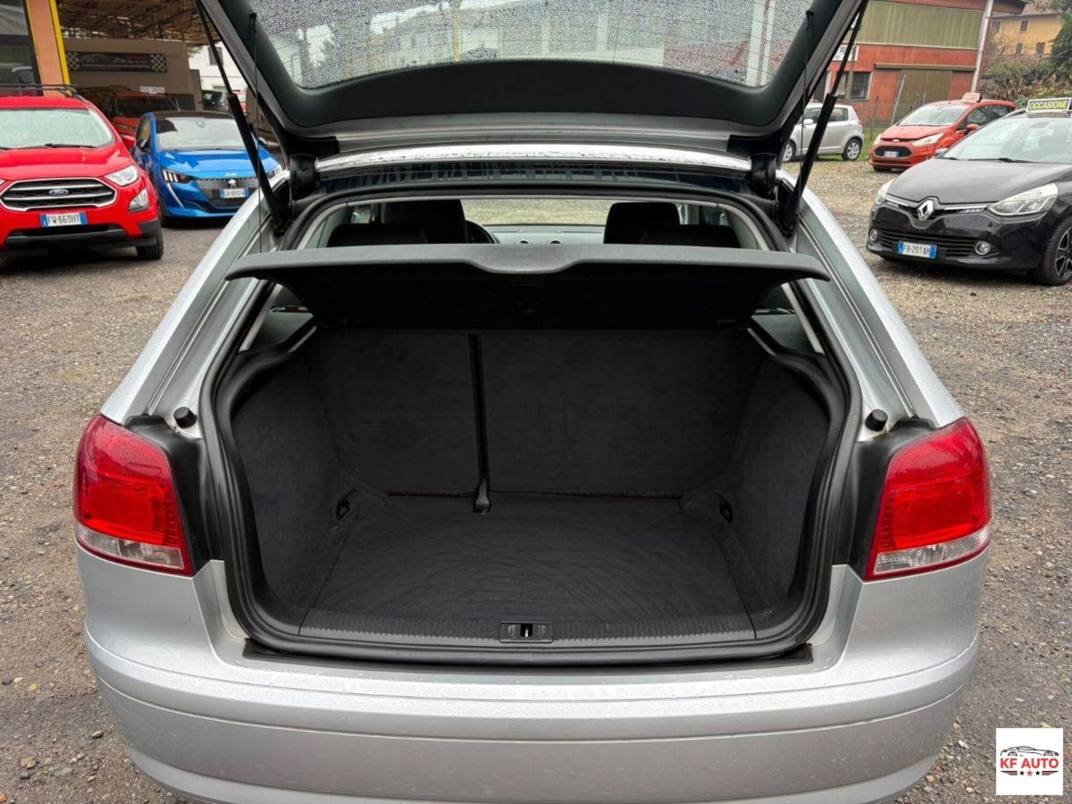 Audi A3 2.0 16V TDI Attraction (8)