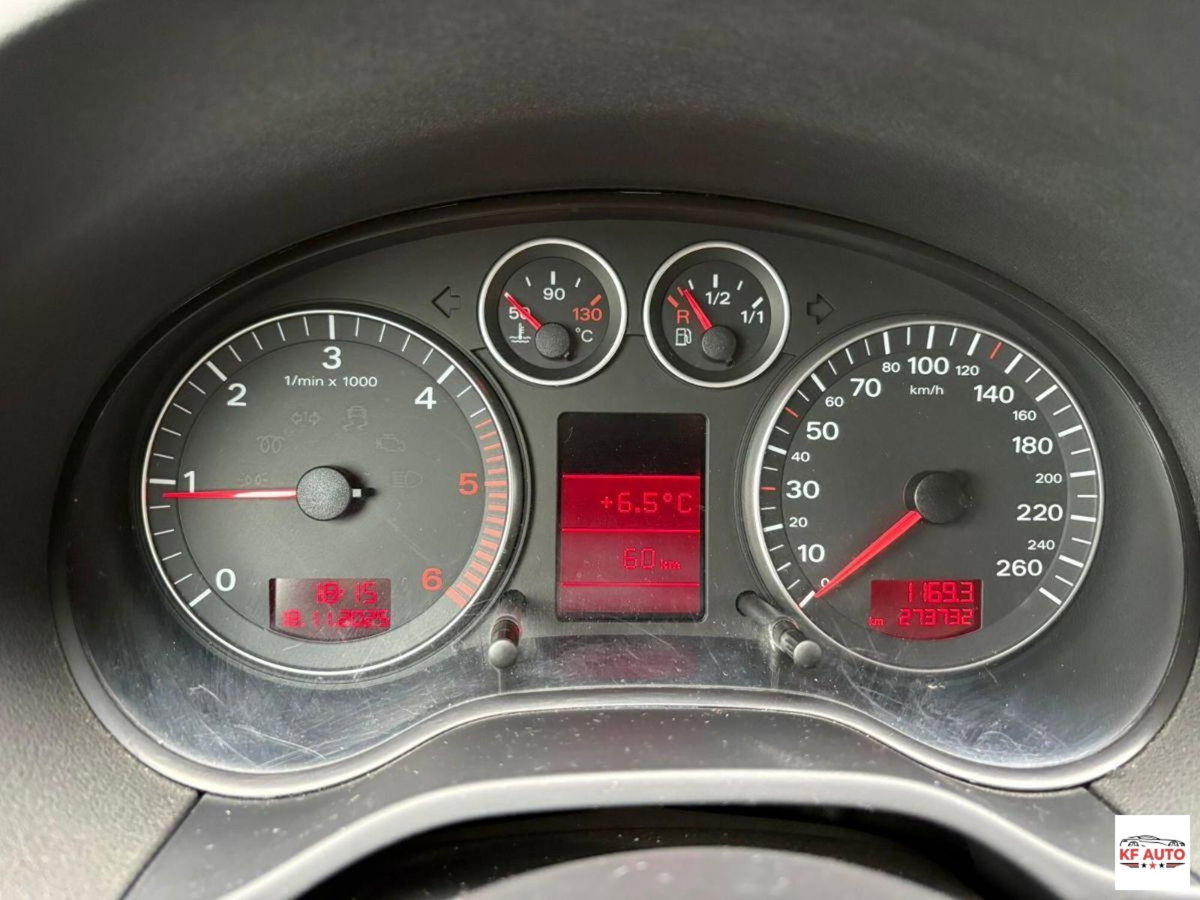Audi A3 2.0 16V TDI Attraction (9)