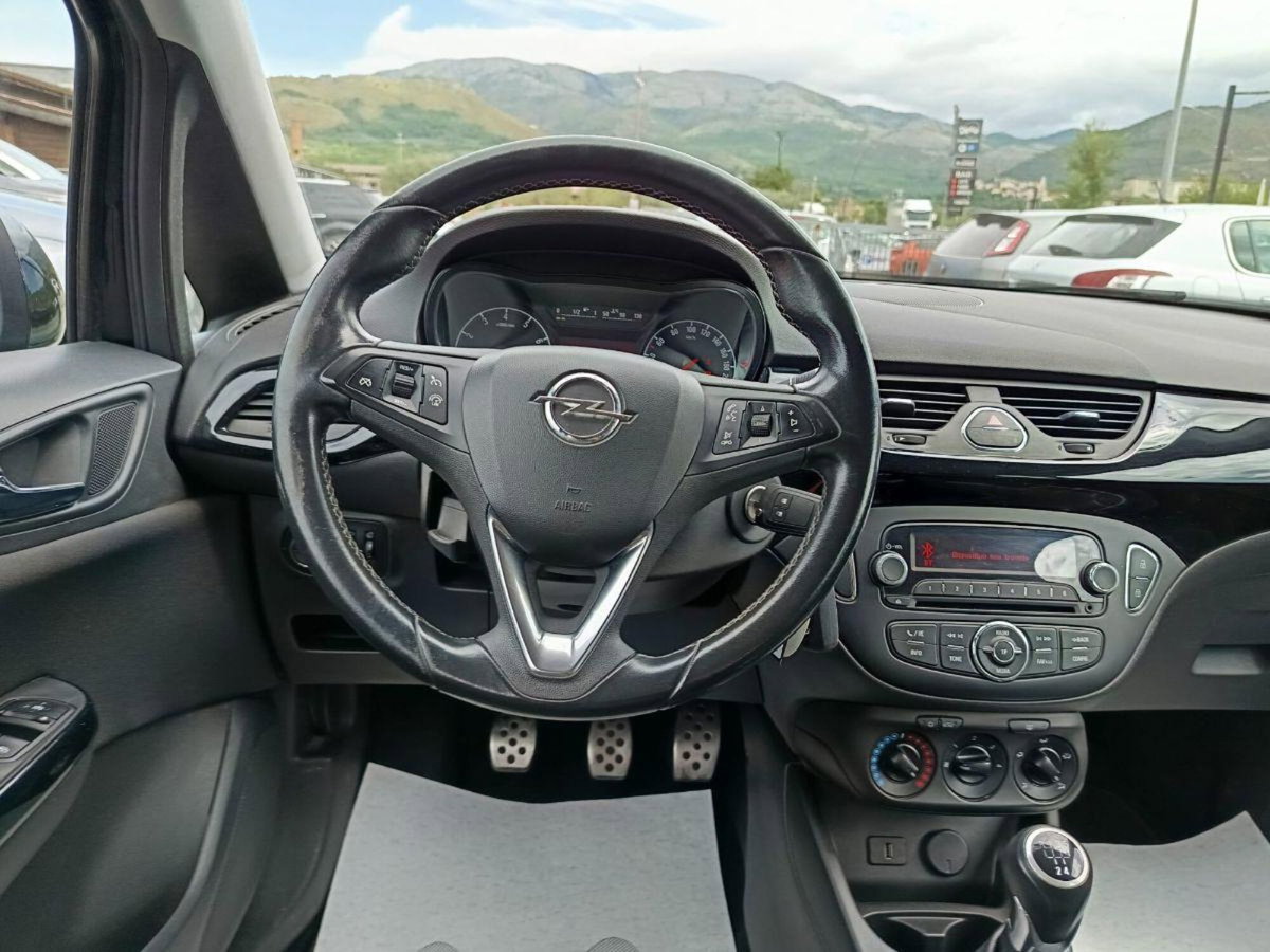Opel Corsa 1.2 5 porte n-Joy (17)