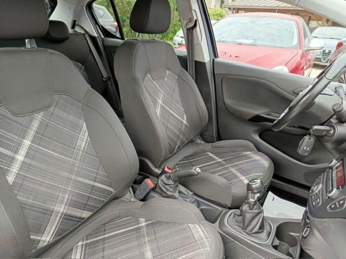 Opel Corsa 1.2 5 porte n-Joy (18)
