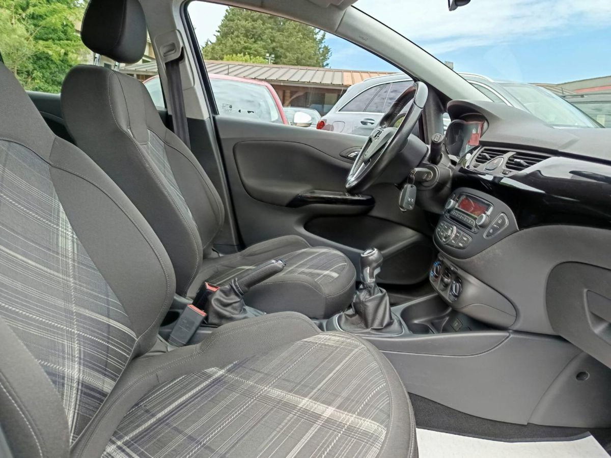 Opel Corsa 1.2 5 porte n-Joy (19)