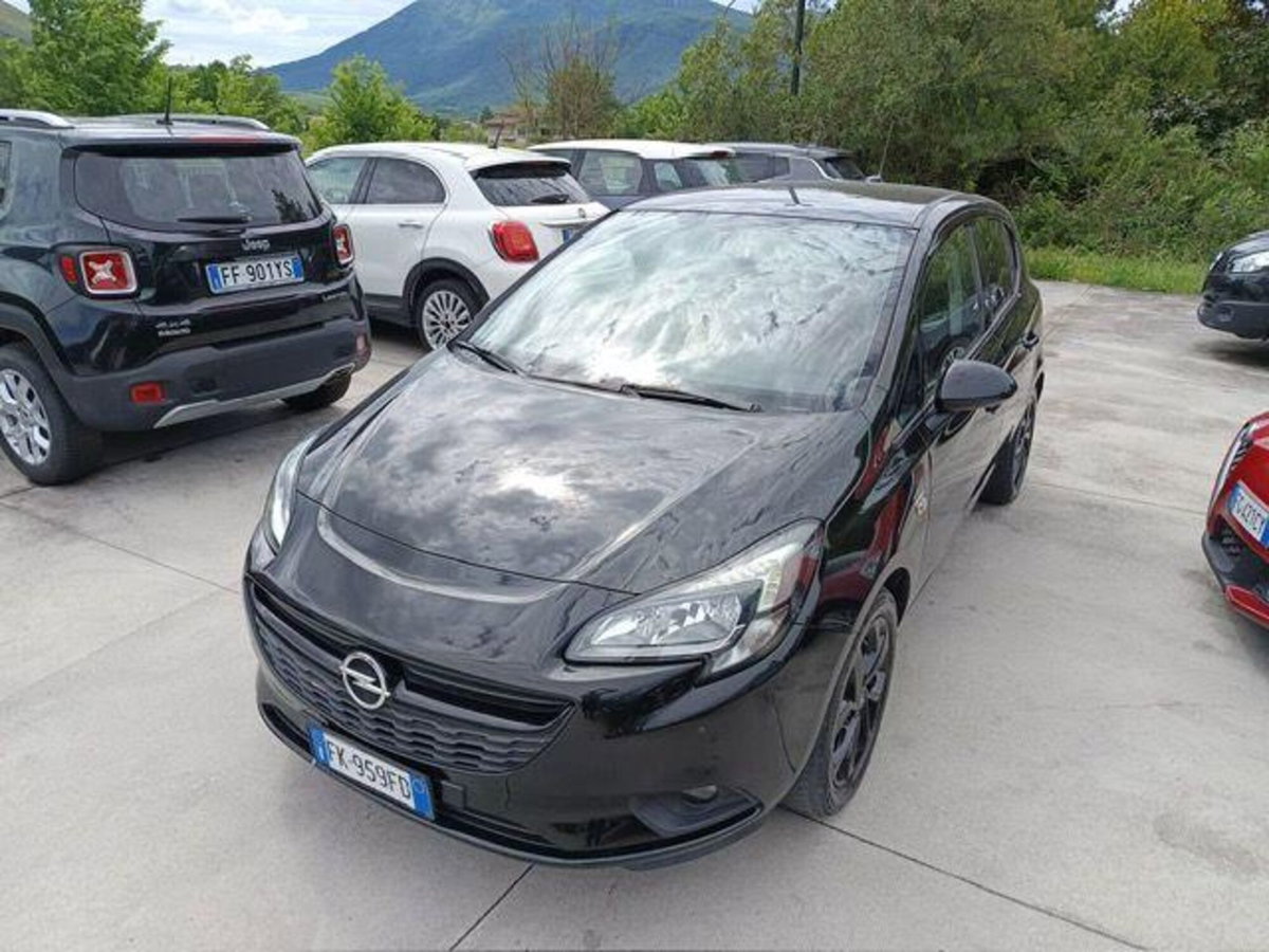 Opel Corsa 1.2 5 porte n-Joy (2)