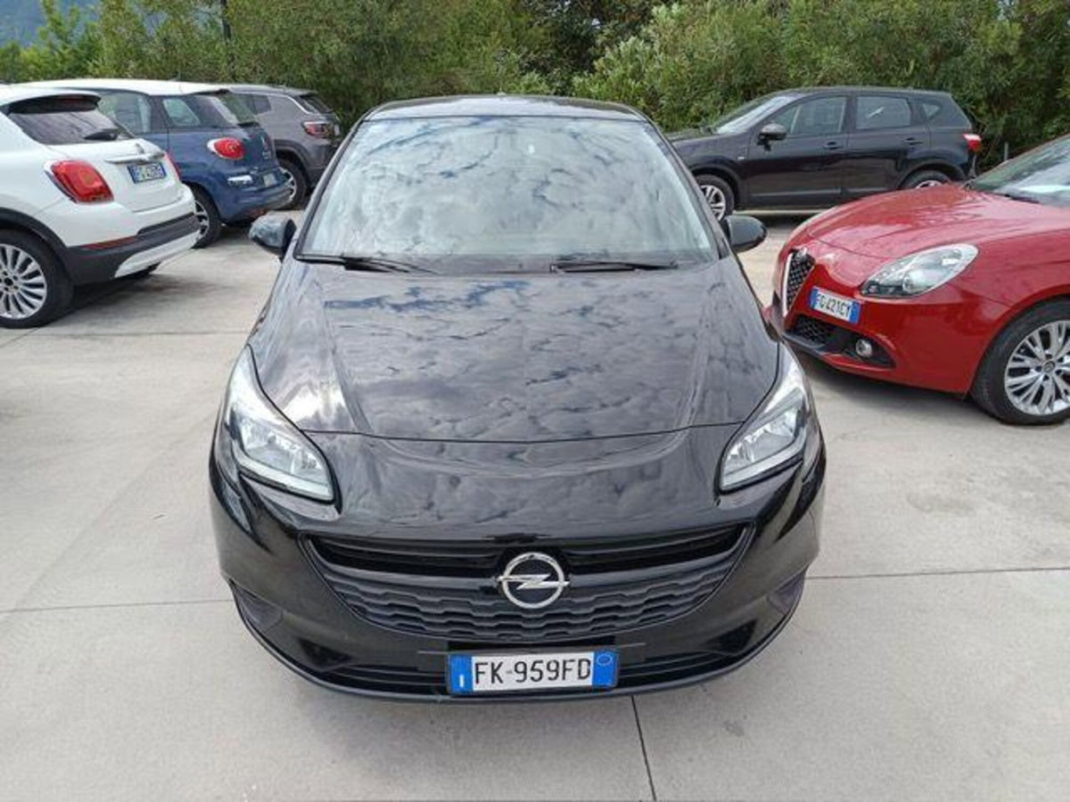 Opel Corsa 1.2 5 porte n-Joy (3)