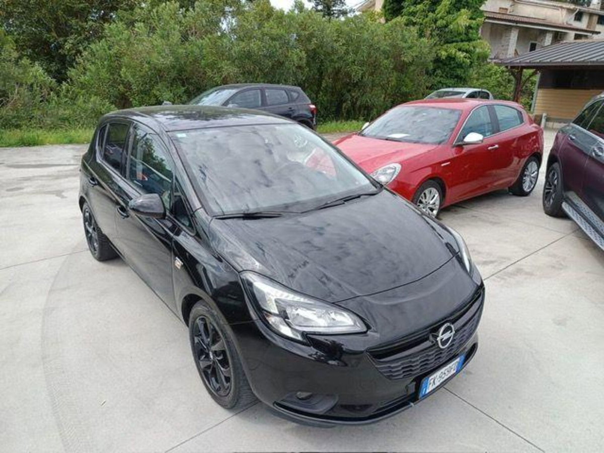 Opel Corsa 1.2 5 porte n-Joy (5)