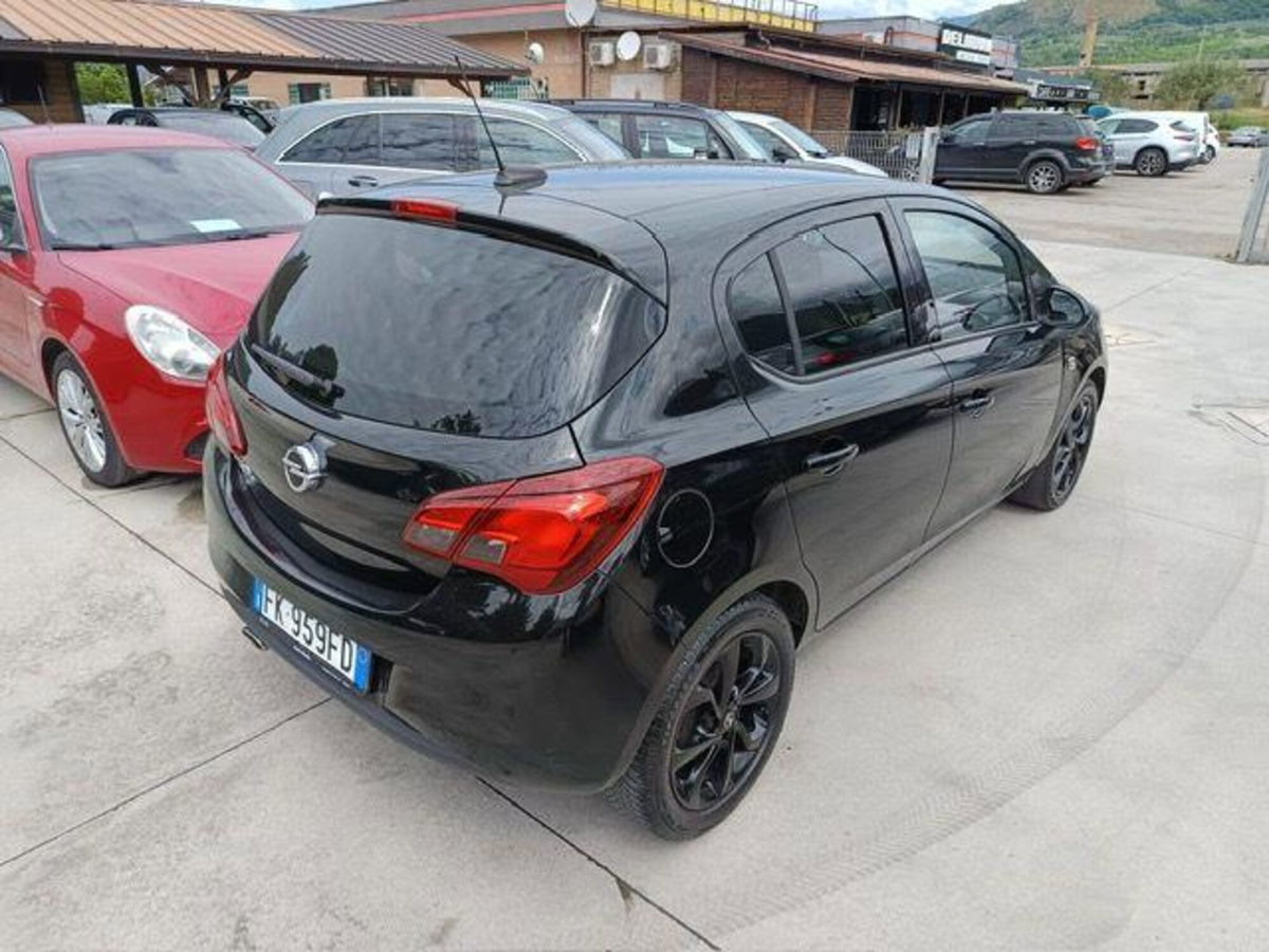 Opel Corsa 1.2 5 porte n-Joy (7)