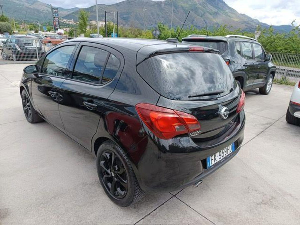 Opel Corsa 1.2 5 porte n-Joy (9)