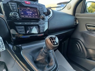 Lancia Ypsilon 1.2 69 CV 5 porte GPL Ecochic Alberta Ferretti (14)