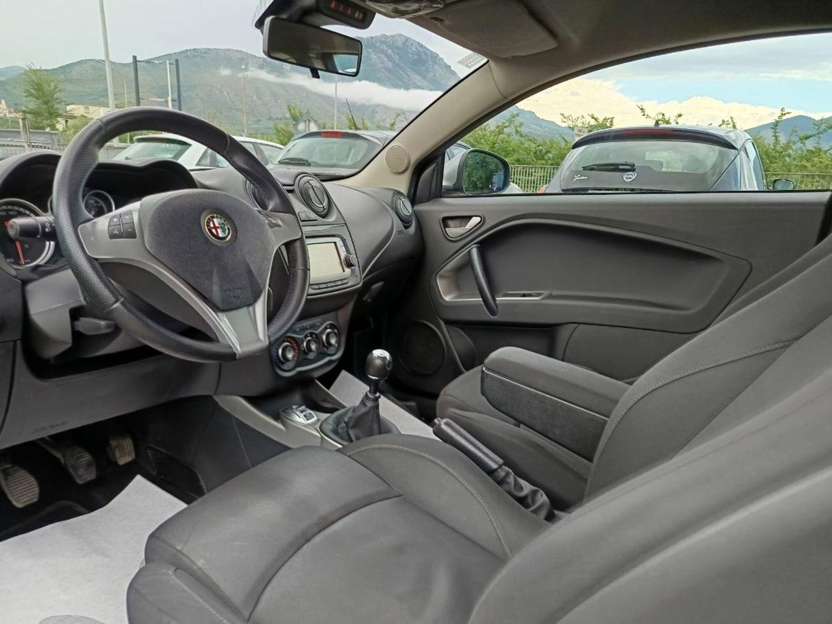 Alfa Romeo MiTo 1.3 JTDm 85 CV S&S Distinctive (11)