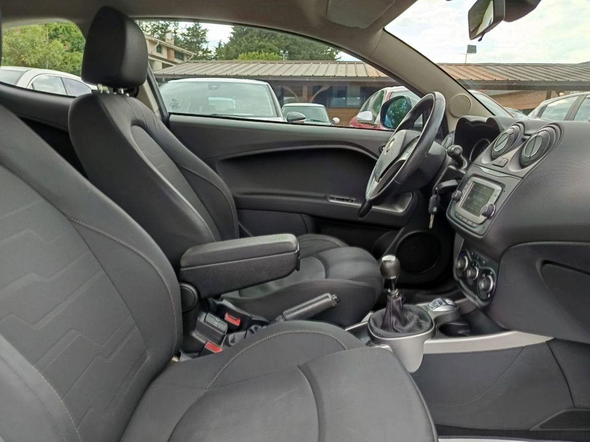 Alfa Romeo MiTo 1.3 JTDm 85 CV S&S Distinctive (16)