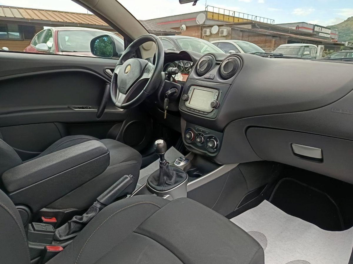 Alfa Romeo MiTo 1.3 JTDm 85 CV S&S Distinctive (17)