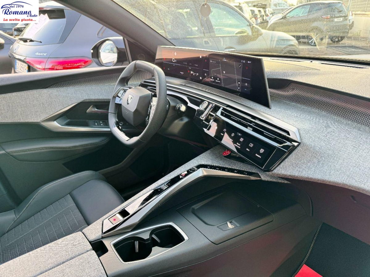 Peugeot 3008 1.2 hybrid GT Exclusive 145cv e-dcs6 (11)