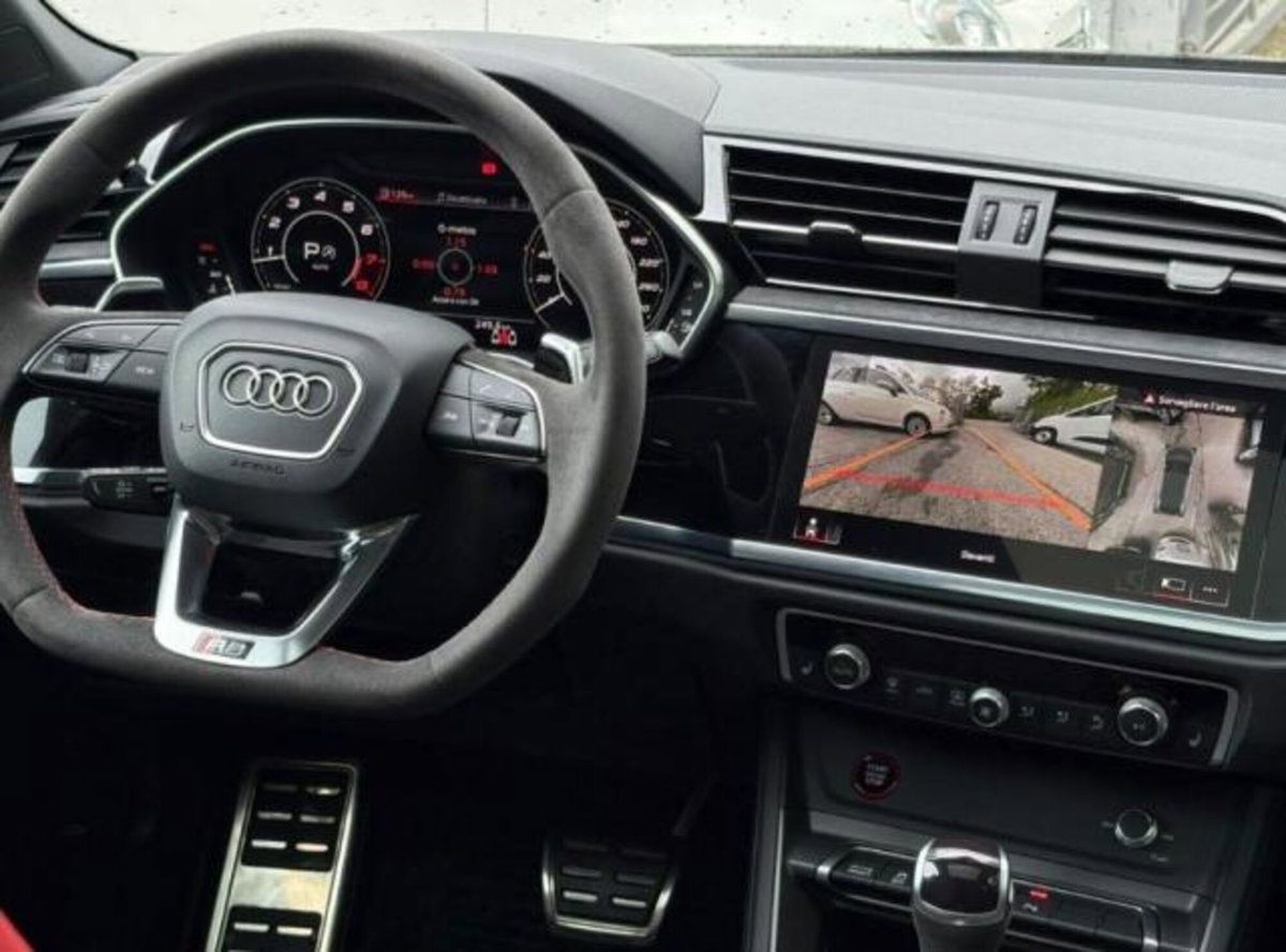 Audi RS Q3 Sportback 2.5 quattro s-tronic (6)