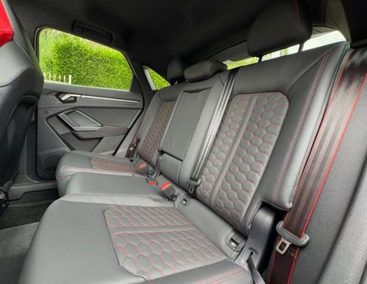 Audi RS Q3 Sportback 2.5 quattro s-tronic (7)