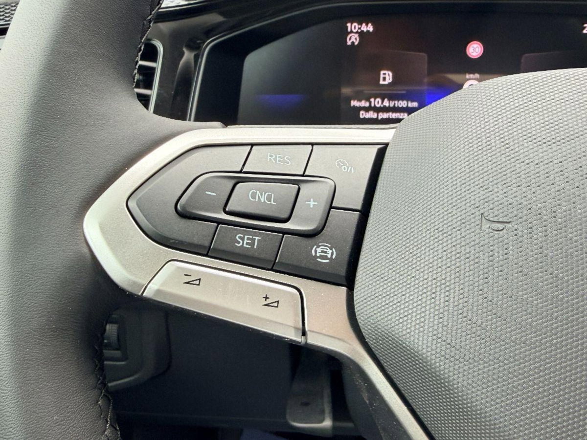 Volkswagen Polo 1.0 tsi Edition 95cv (17)