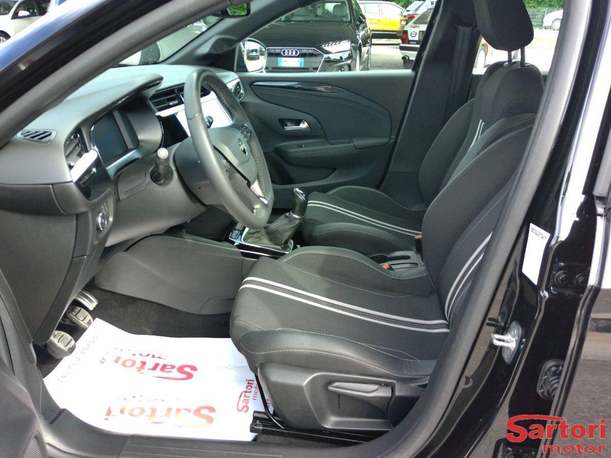 Opel Corsa 1.2 GS s&s 75cv (5)