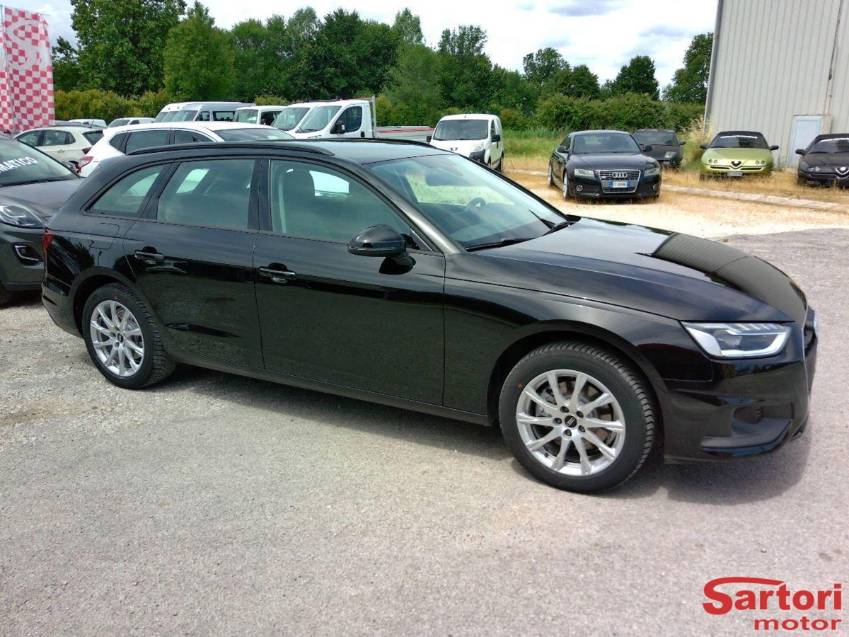 Audi A4 Avant 35 TDI S tronic Business (2)