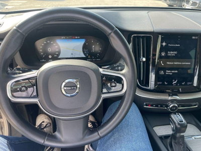 Volvo XC60 D4 AWD Geartronic Inscription (15)