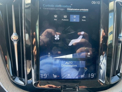 Volvo XC60 D4 AWD Geartronic Inscription (19)