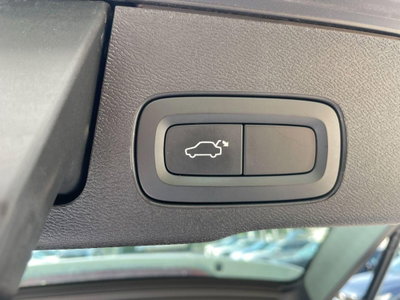 Volvo XC60 D4 AWD Geartronic Inscription (8)