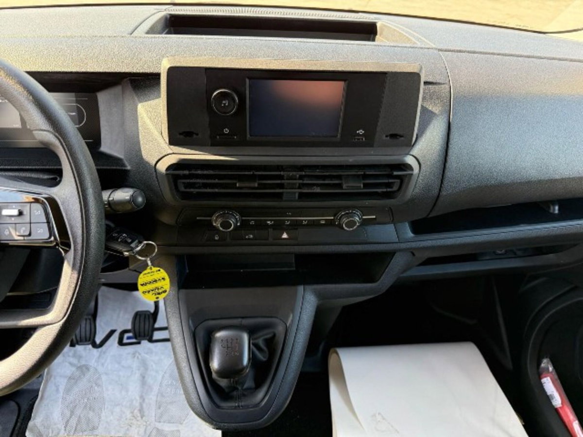 Opel Vivaro 2.0 Diesel 145CV S&S PL-SL-TN L (4)