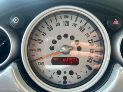 MINI Mini 1.6 16V Cooper (9)