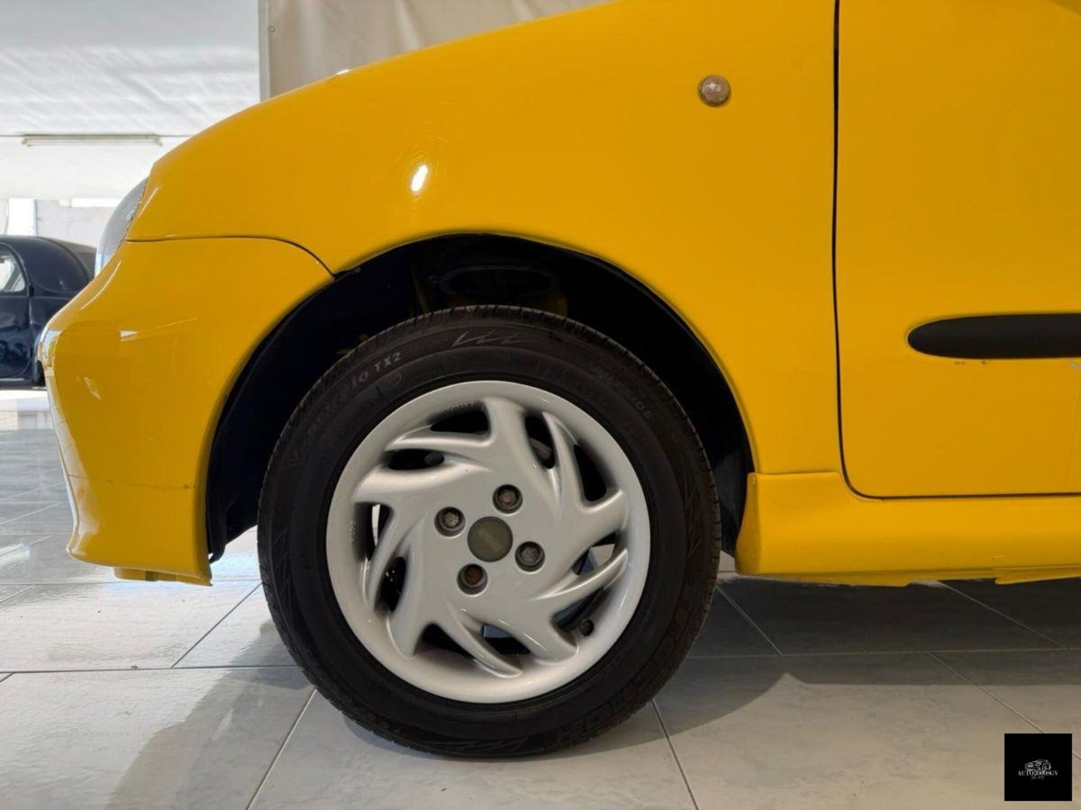 Fiat Seicento 1.1i cat Sporting Michael Schumacher (10)