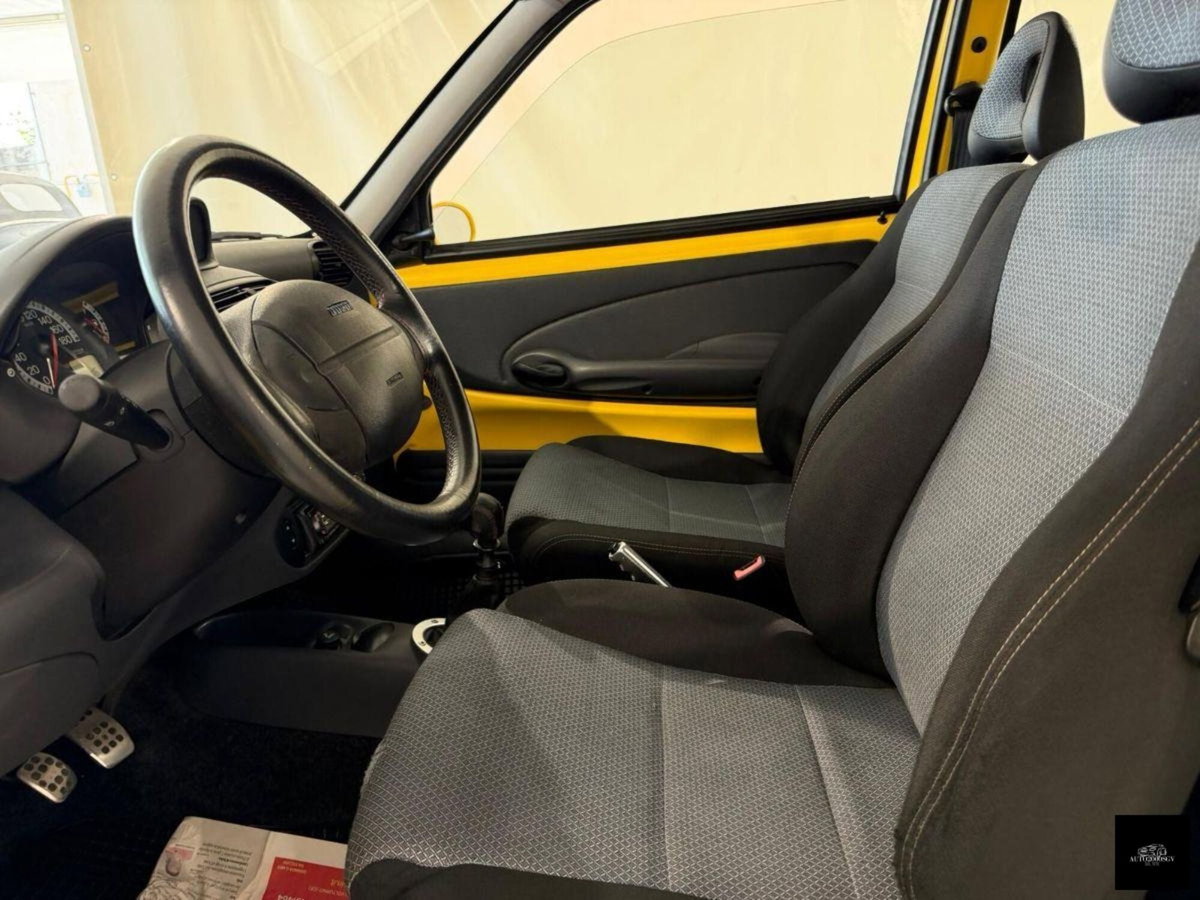 Fiat Seicento 1.1i cat Sporting Michael Schumacher (15)