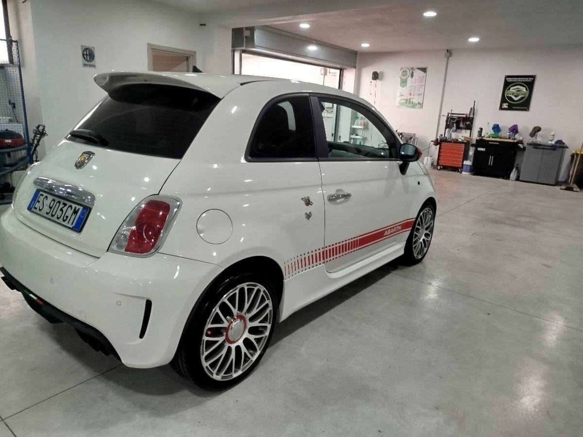 Abarth 500 1.4 Turbo T-Jet Custom (5)