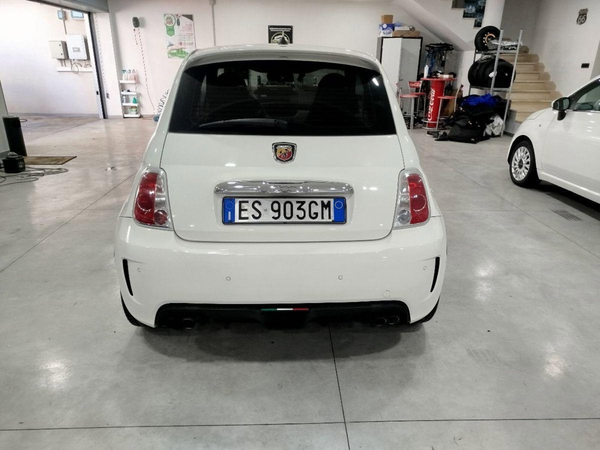 Abarth 500 1.4 Turbo T-Jet Custom (6)