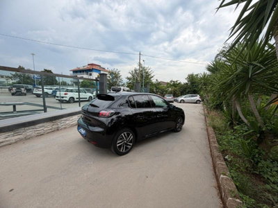 Peugeot 208 BlueHDi 100 Stop&Start 5 porte Allure (4)