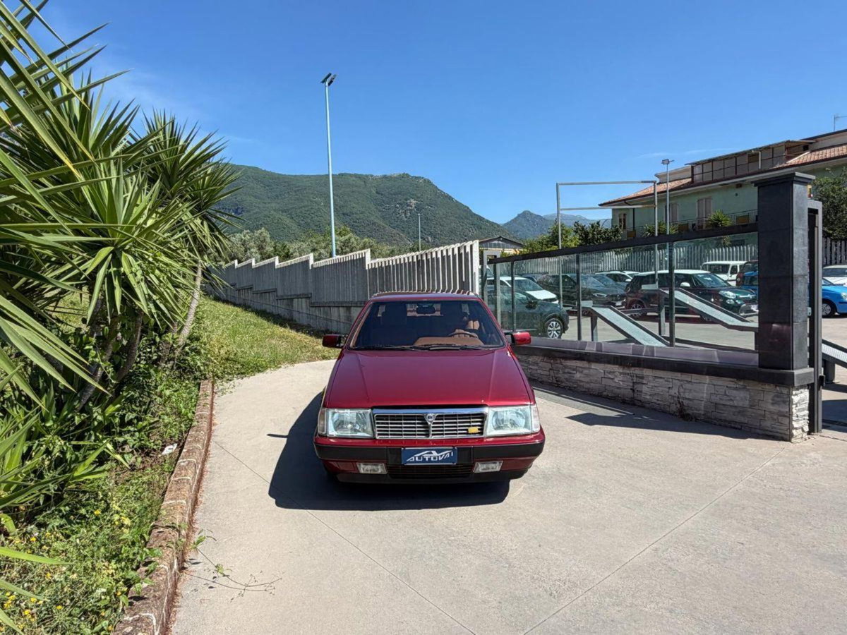 Lancia Thema 8.32 (3)