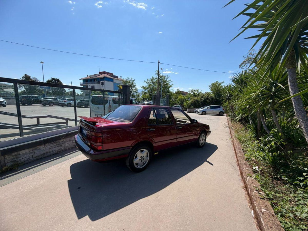 Lancia Thema 8.32 (4)