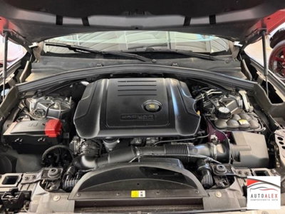 Jaguar F-Pace 2.0 D 180 CV AWD R-Sport (18)