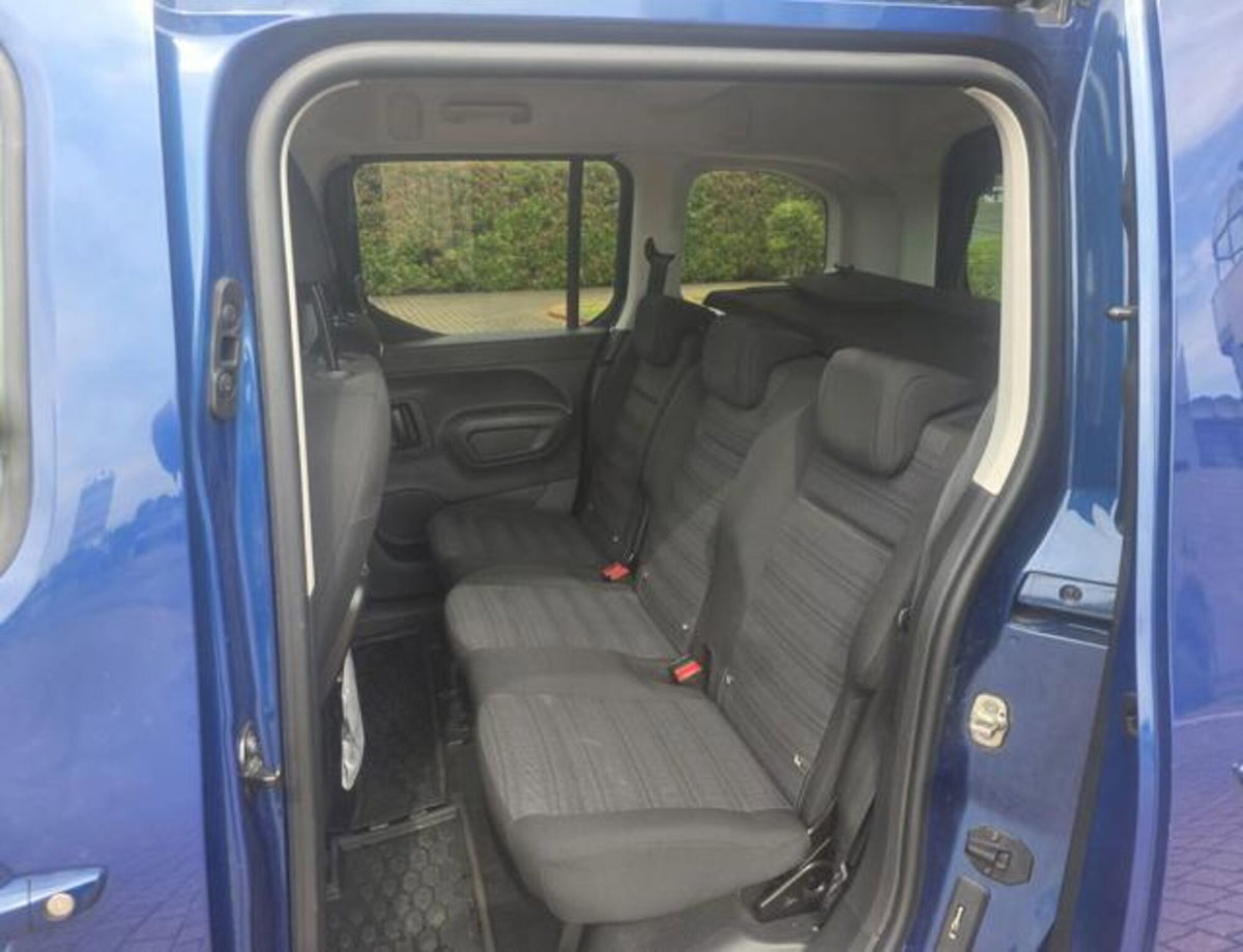 Opel Combo Life 1.5D 130 CV S&S MT6 Edition Plus N1 (12)