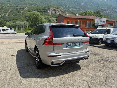 Volvo XC60 B5 (d) AWD automatico Plus Dark (4)