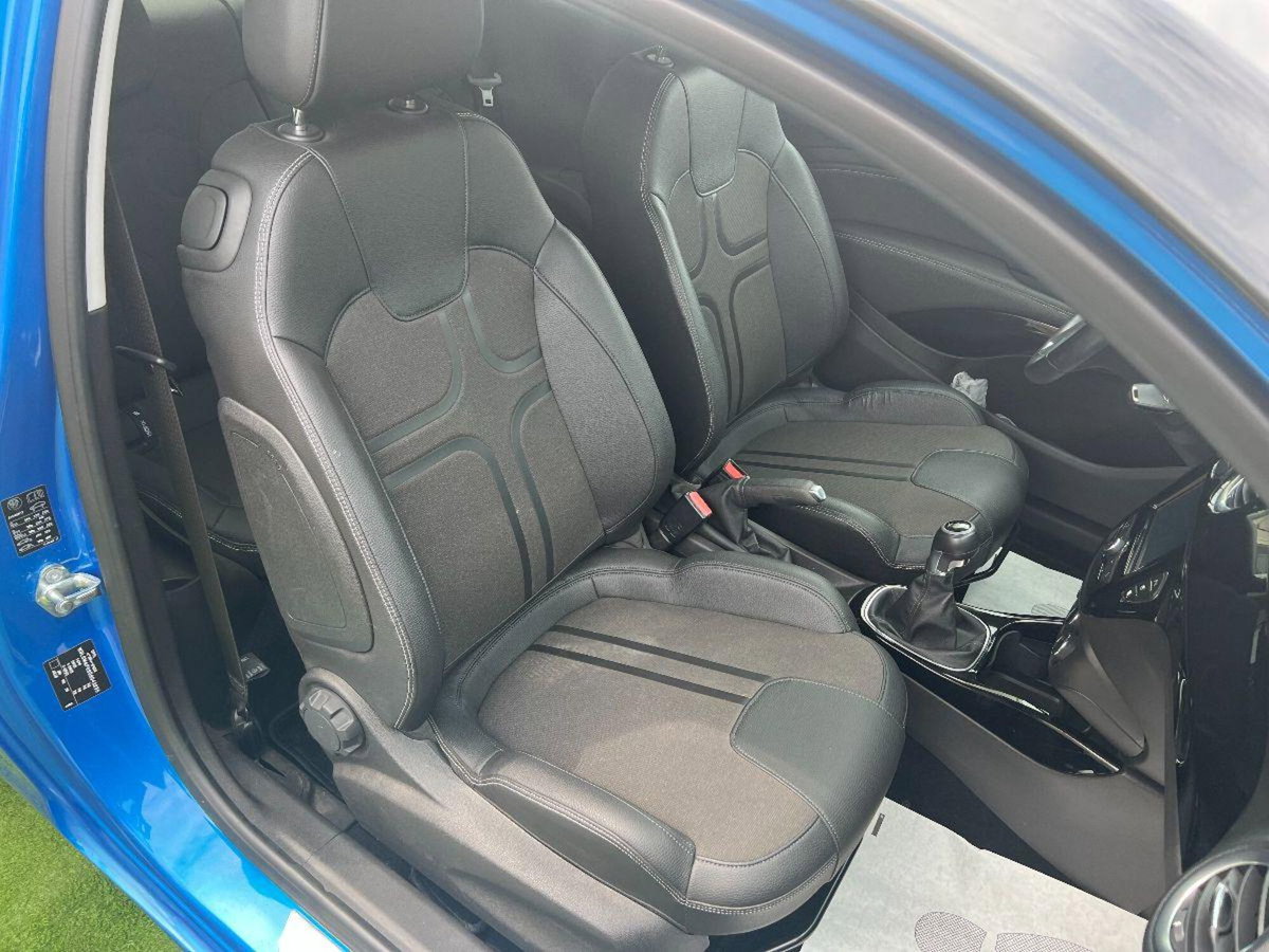 Opel Adam 1.2 70 CV (11)