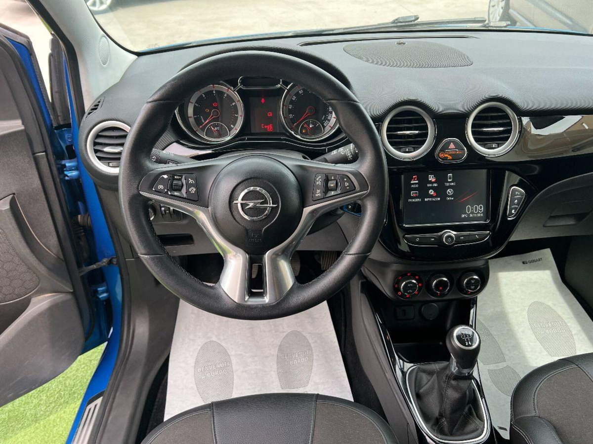 Opel Adam 1.2 70 CV (8)