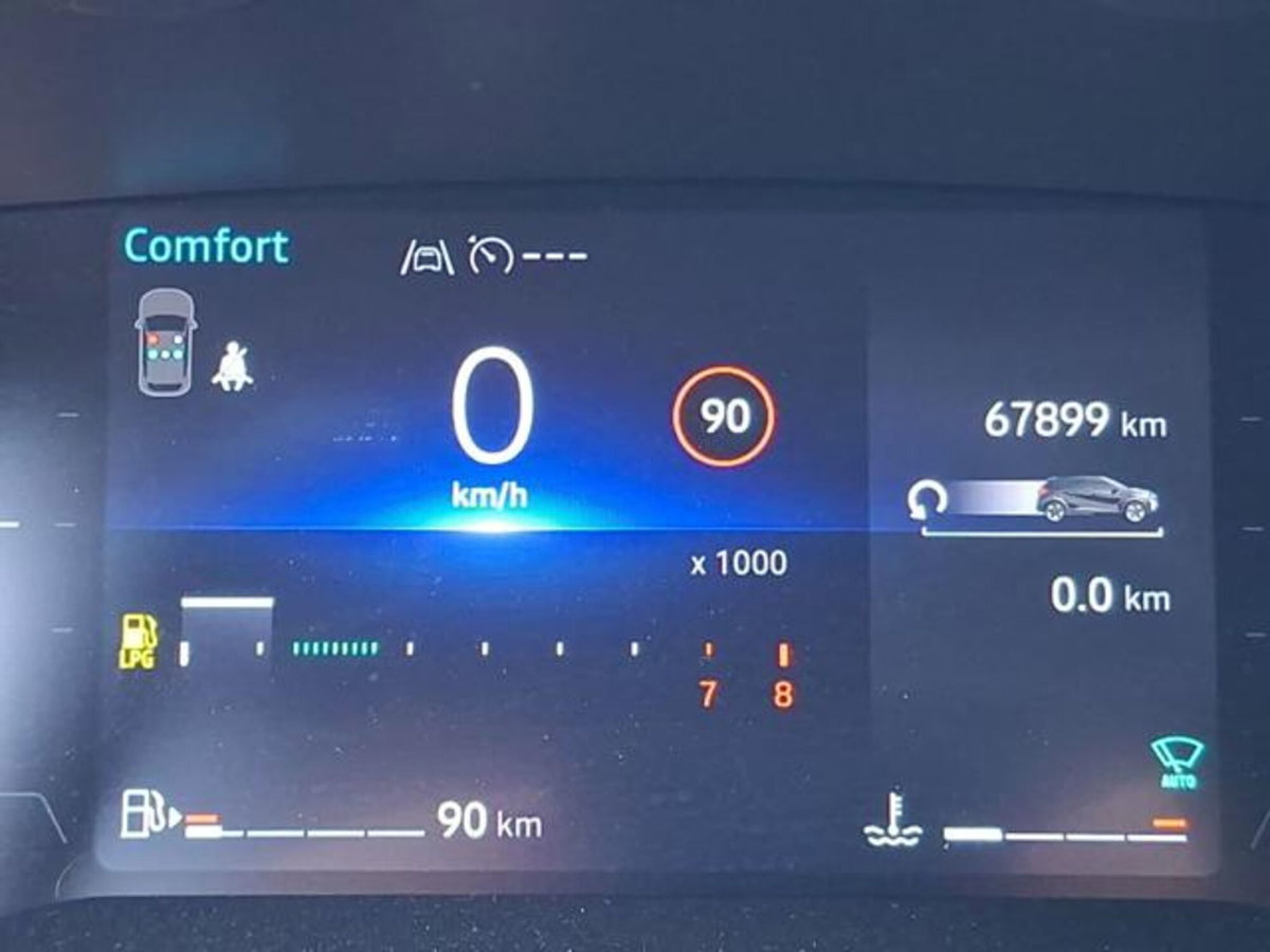 Renault Captur 1.0 eco-g Techno 100cv (12)