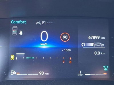 Renault Captur 1.0 eco-g Techno 100cv (8)