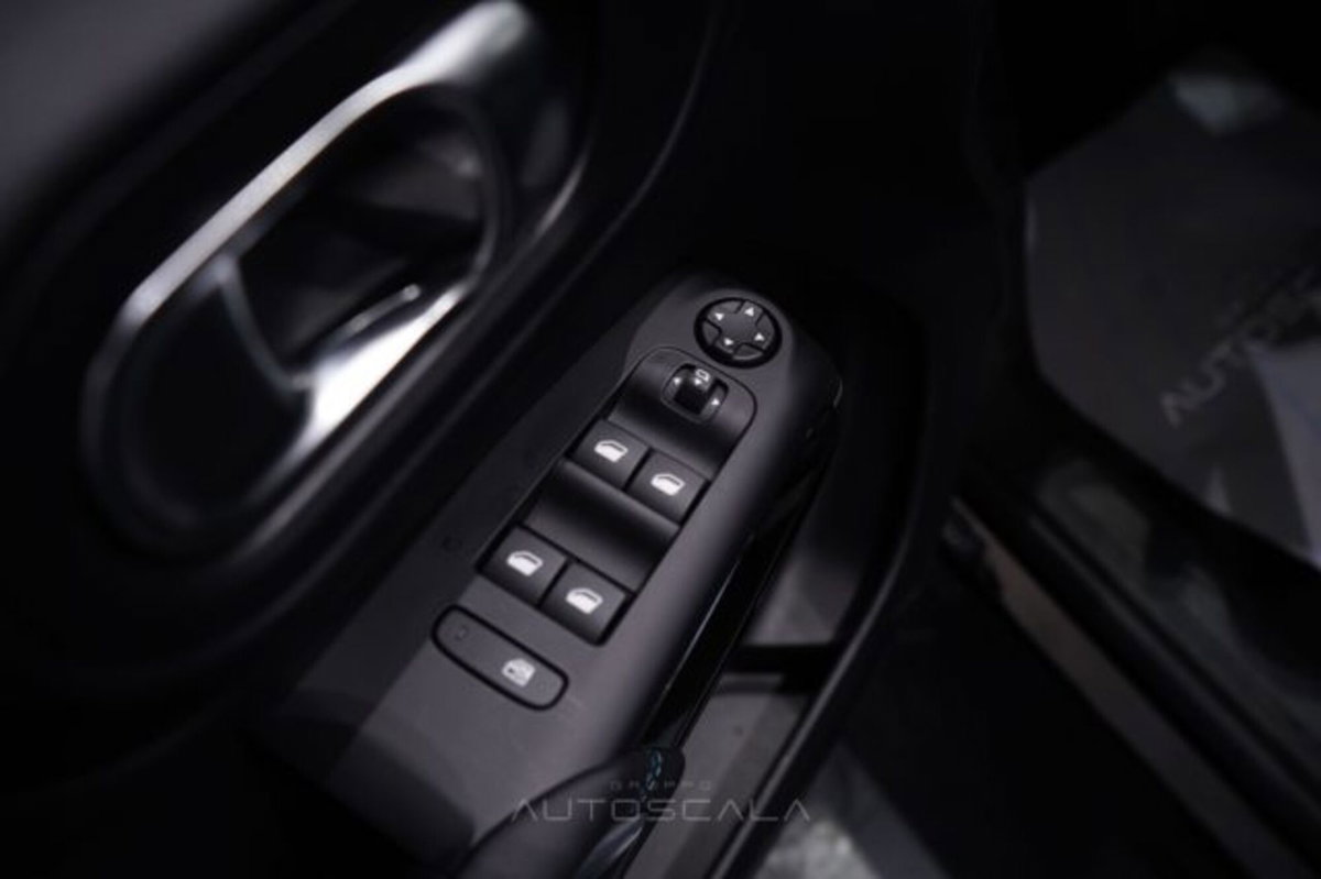 Citroen C5 Aircross 1.2 hybrid Max 136cv e-dcs6 (10)