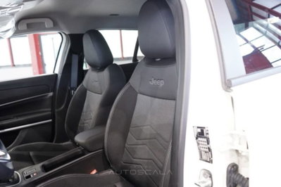 Jeep Avenger 1.2 turbo Summit fwd 100cv (7)