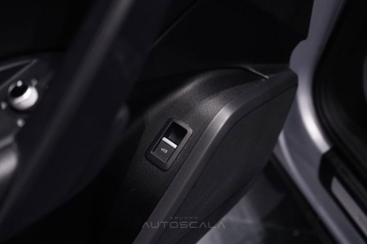 Audi Q5 2.0 TDI 163 CV quattro S tronic Business (10)