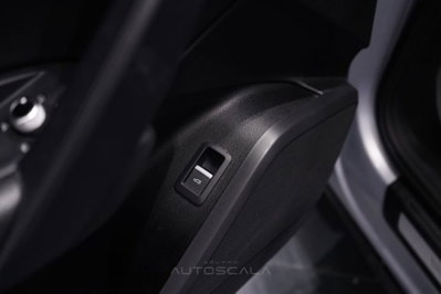 Audi Q5 2.0 TDI quattro S tronic Design (10)