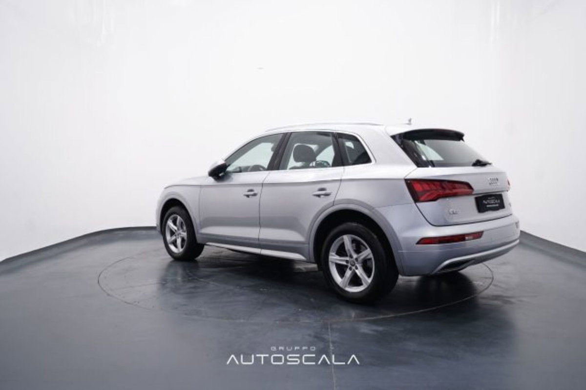 Audi Q5 2.0 TDI 163 CV quattro S tronic Business (4)