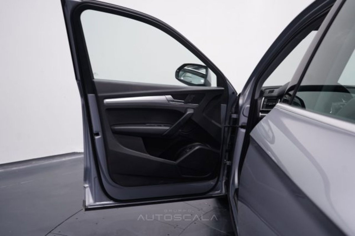 Audi Q5 2.0 TDI 163 CV quattro S tronic Business (8)