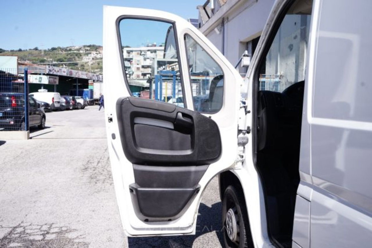Citroen Jumper Furgone 33 BlueHDi 120 S&S PLM-TM Furgone Business (5)