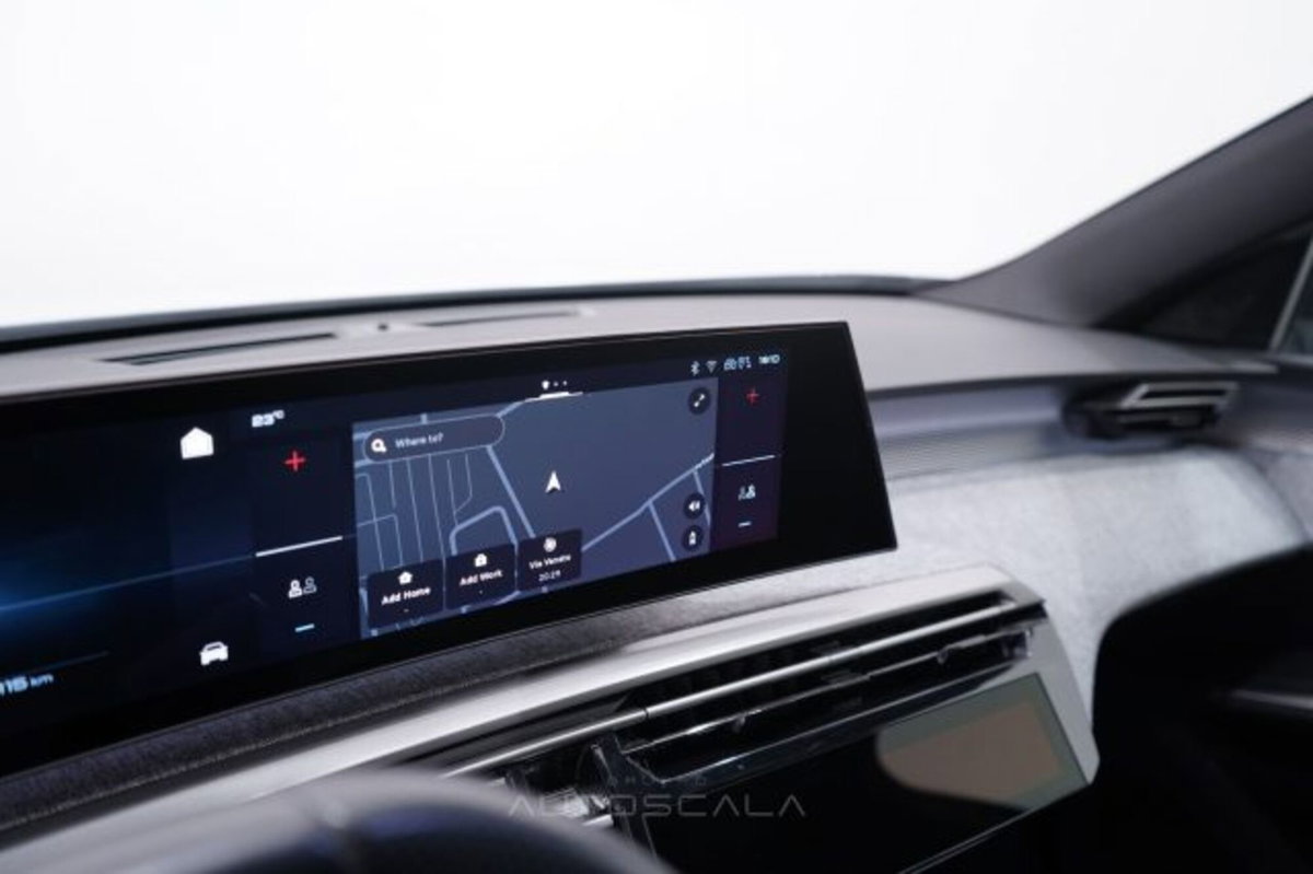 Peugeot 3008 1.2 hybrid GT Exclusive 145cv e-dcs6 (19)