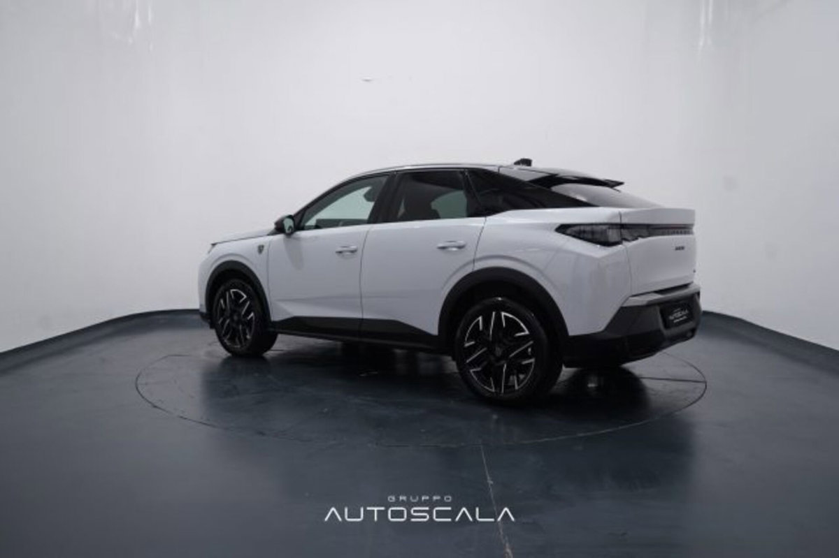 Peugeot 3008 1.2 hybrid GT Exclusive 145cv e-dcs6 (4)