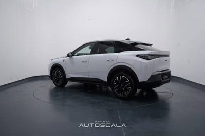 Peugeot 3008 1.2 hybrid GT Exclusive 145cv e-dcs6 (4)