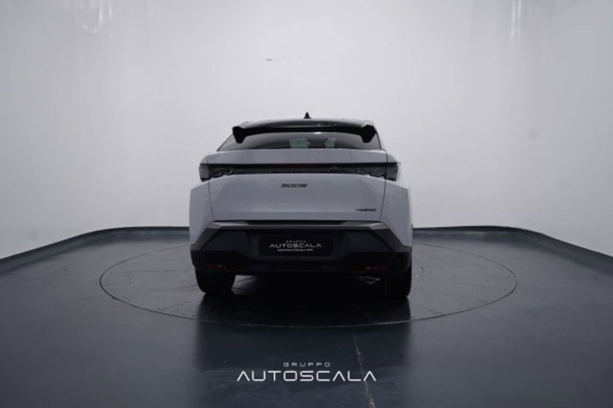 Peugeot 3008 1.2 hybrid GT Exclusive 145cv e-dcs6 (5)